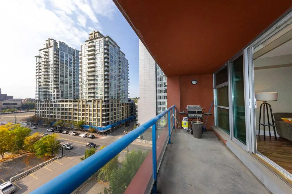 205 Riverfront Avenue SW, #712