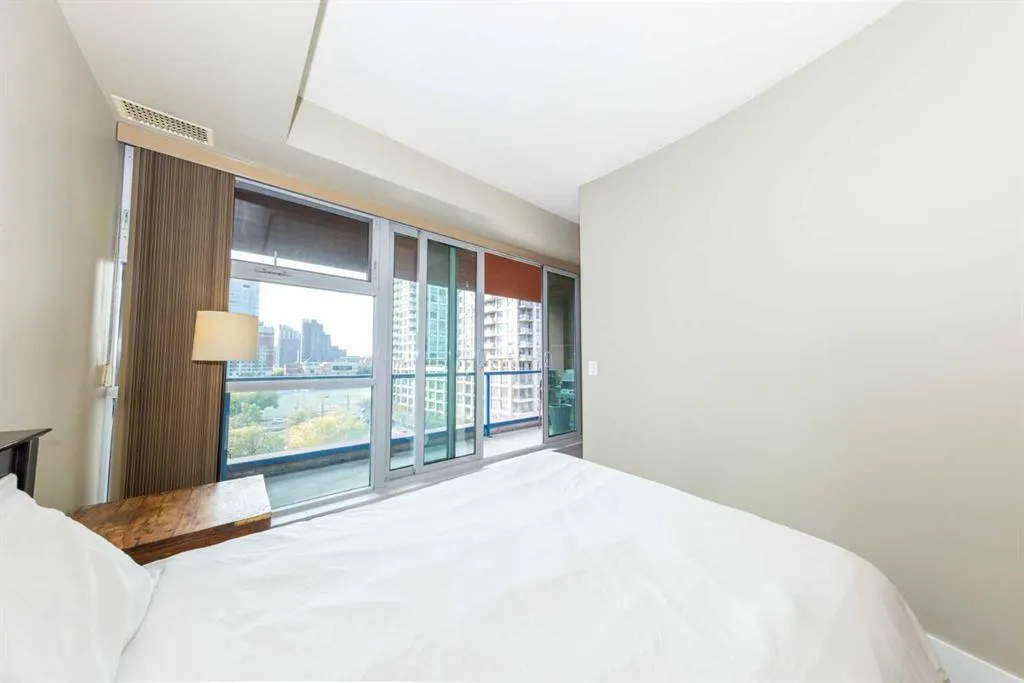 205 Riverfront Avenue SW, #712