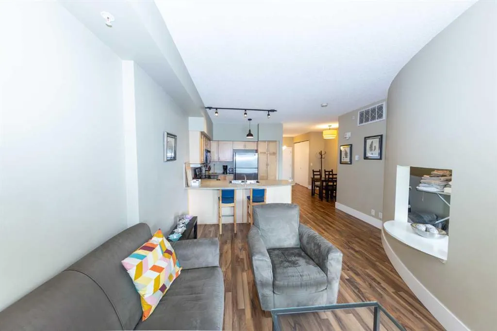 205 Riverfront Avenue SW, #712