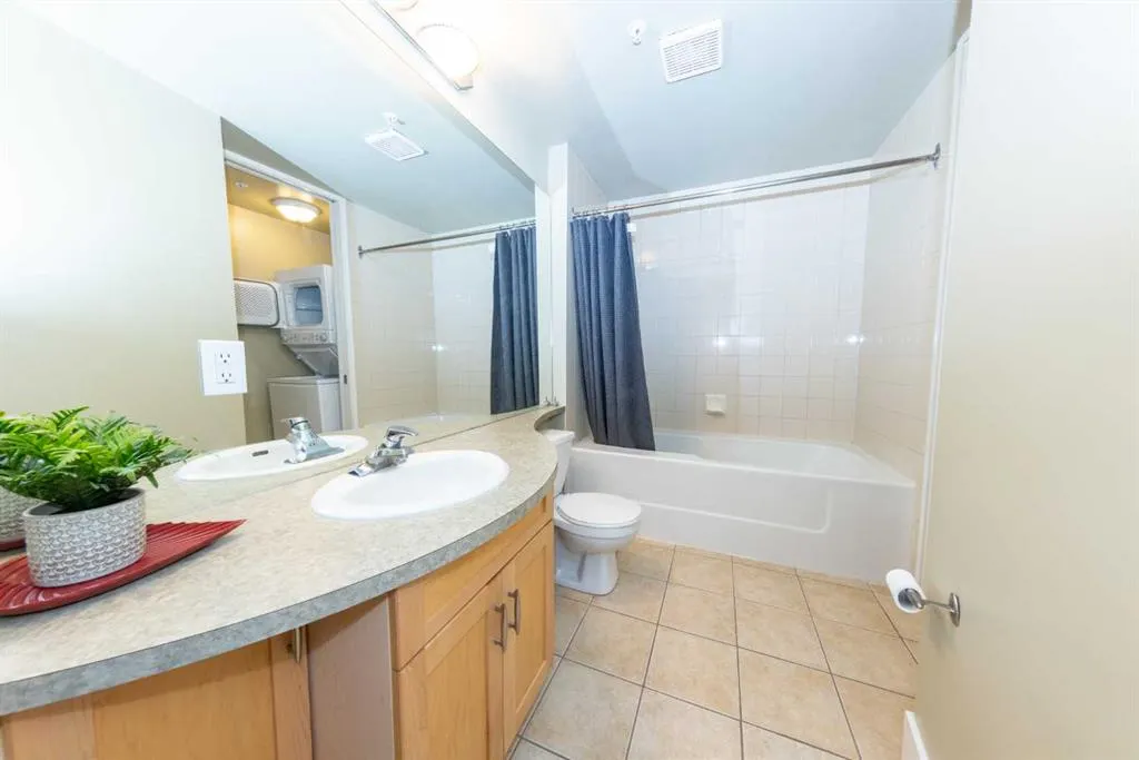 205 Riverfront Avenue SW, #712