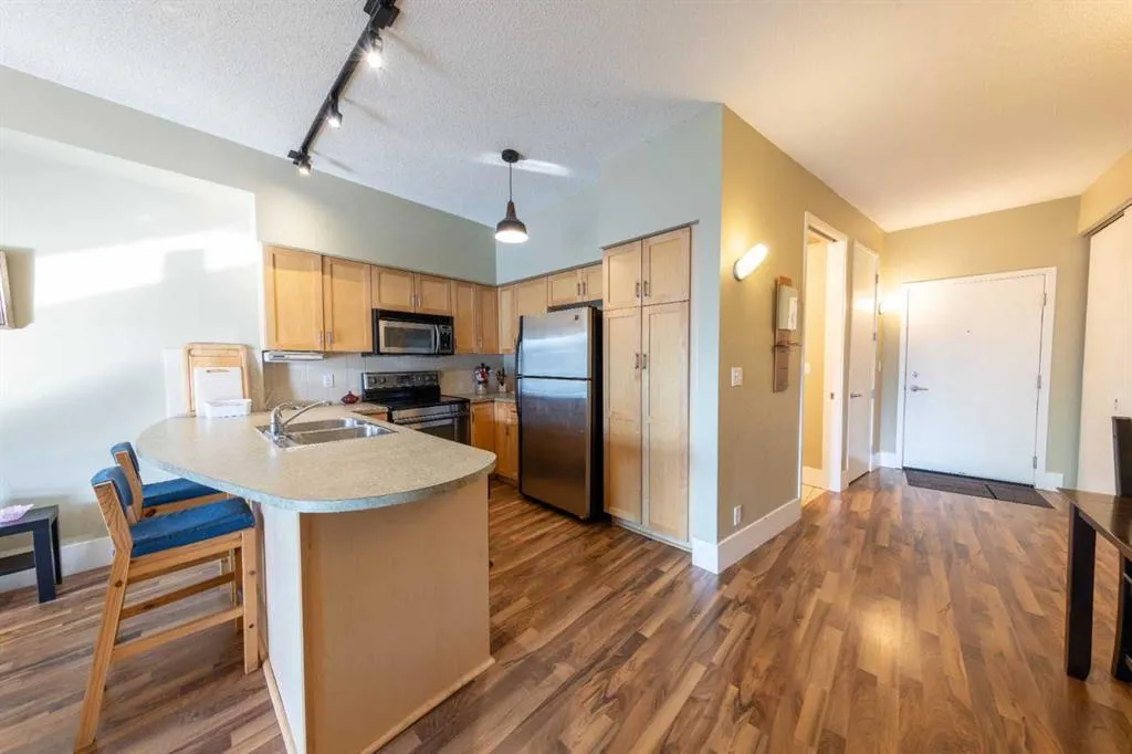 205 Riverfront Avenue SW, #712