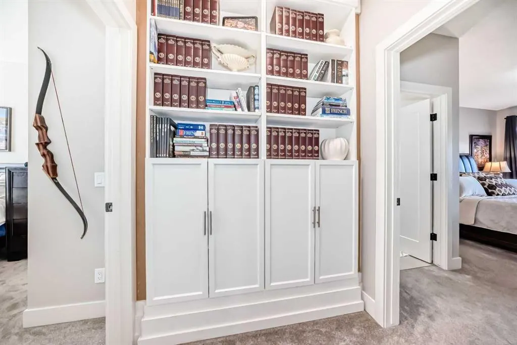 17 Royal Elm Green NW