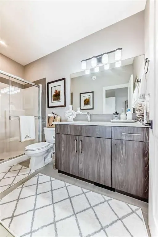 17 Royal Elm Green NW
