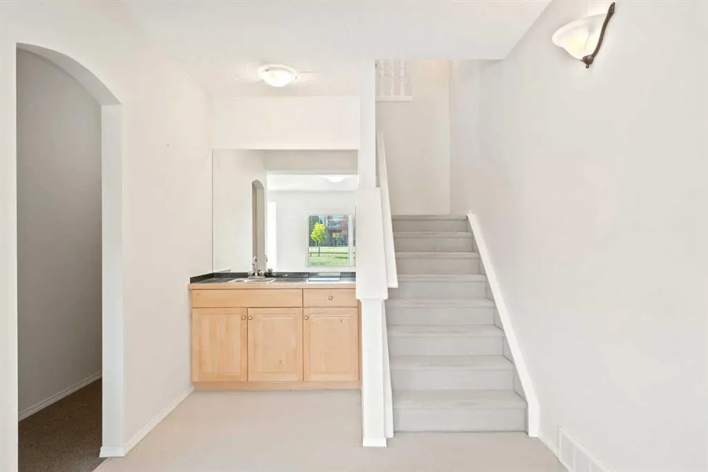 214 Shannon Estates Terrace SW