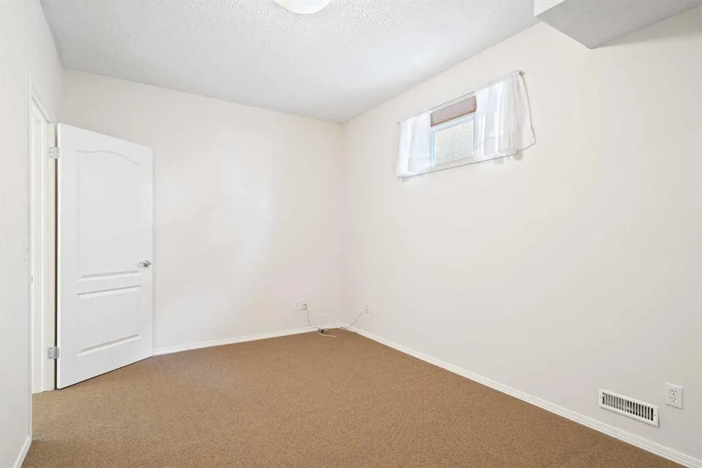 214 Shannon Estates Terrace SW