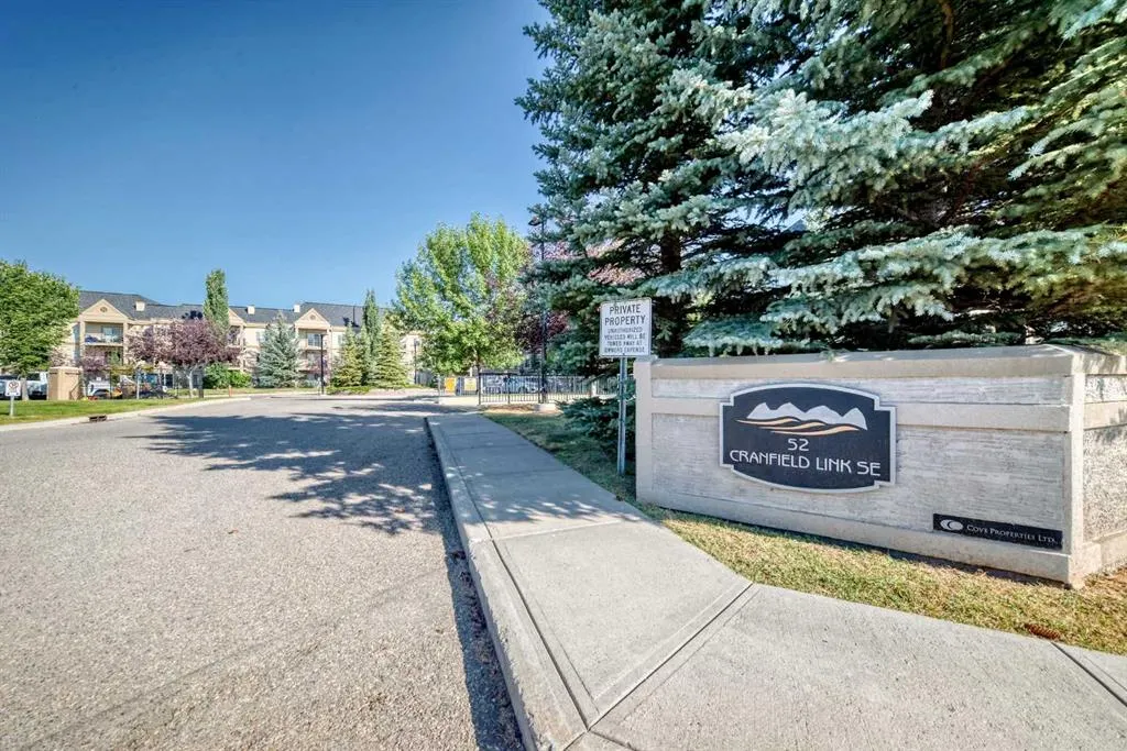 52 Cranfield Link SE, #106