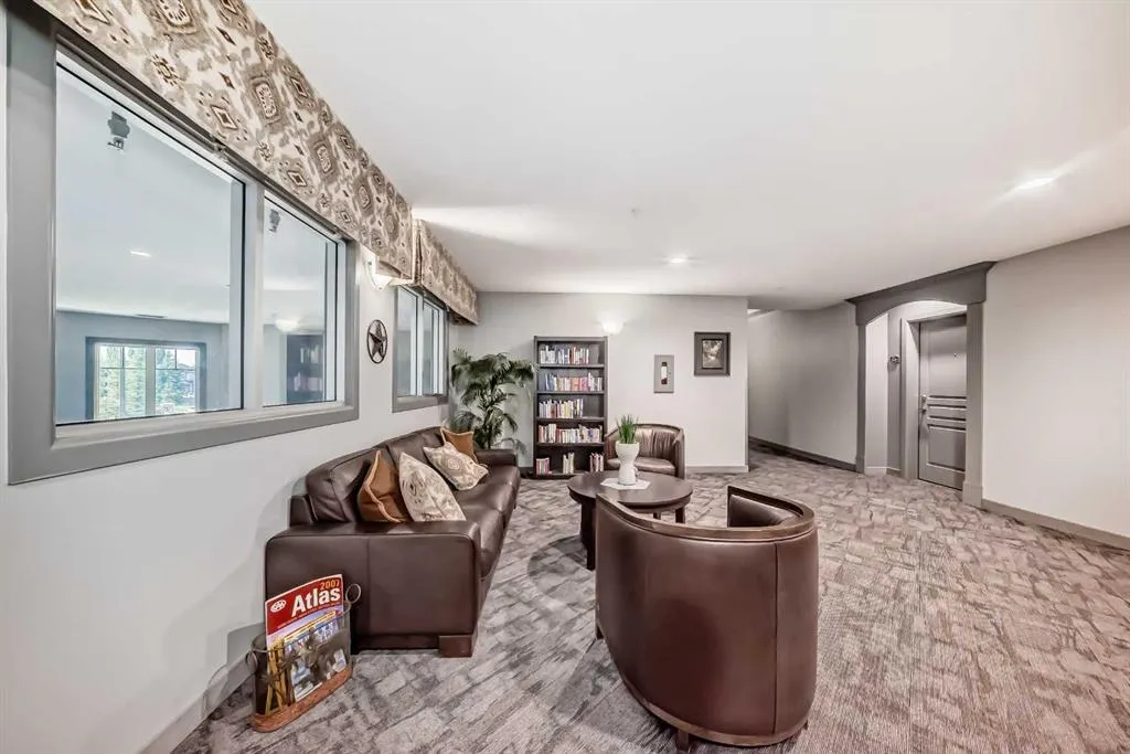 52 Cranfield Link SE, #106