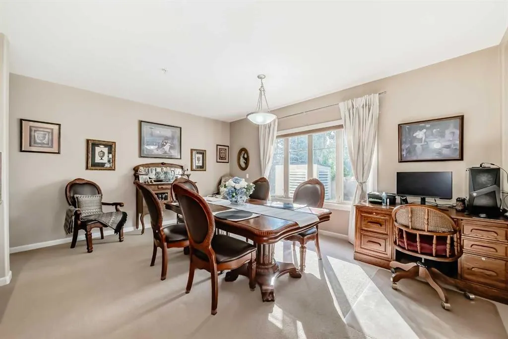 52 Cranfield Link SE, #106