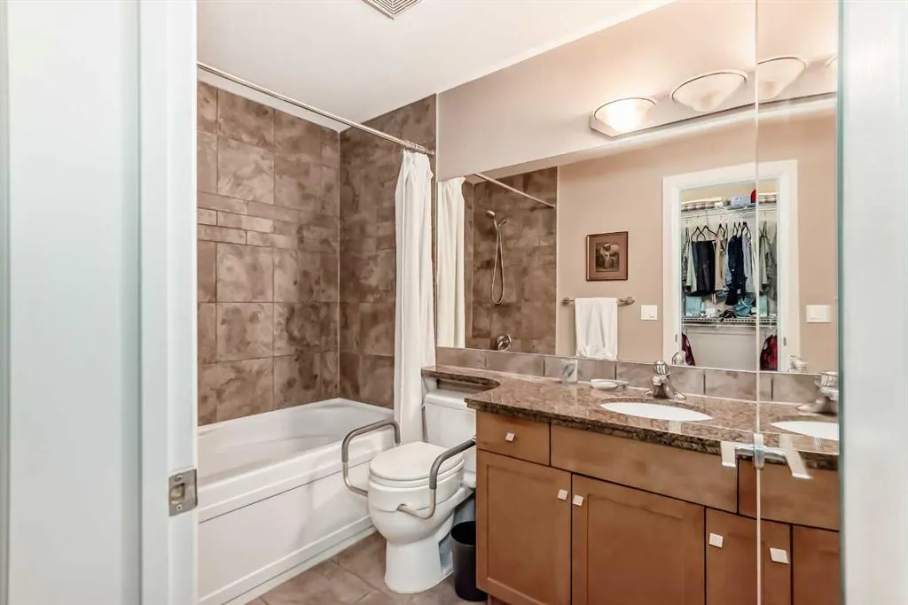 52 Cranfield Link SE, #106