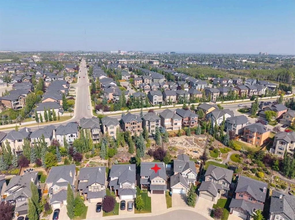 107 Aspen Stone Crescent SW