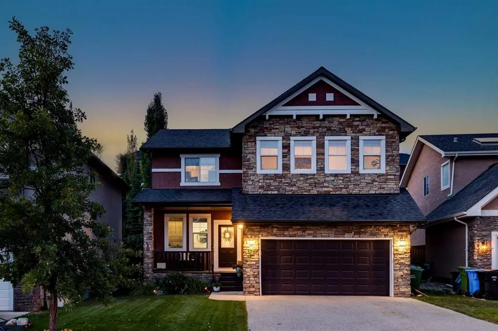 107 Aspen Stone Crescent SW