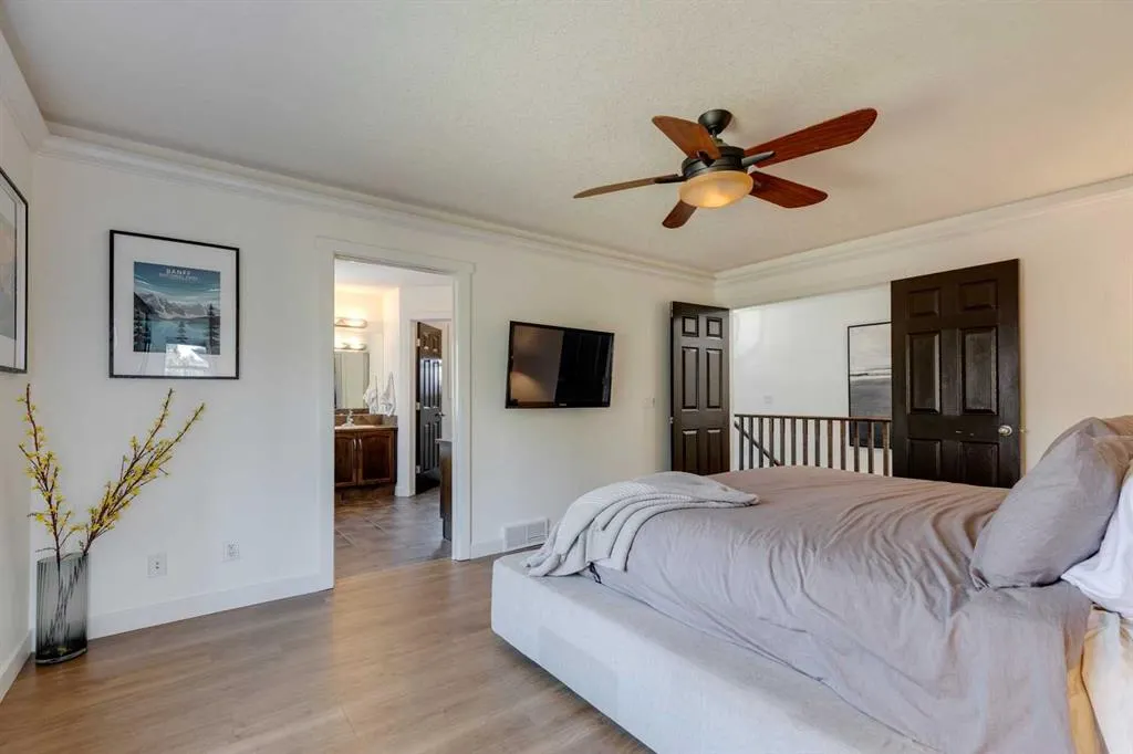 107 Aspen Stone Crescent SW