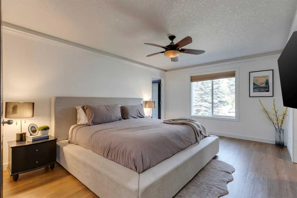 107 Aspen Stone Crescent SW