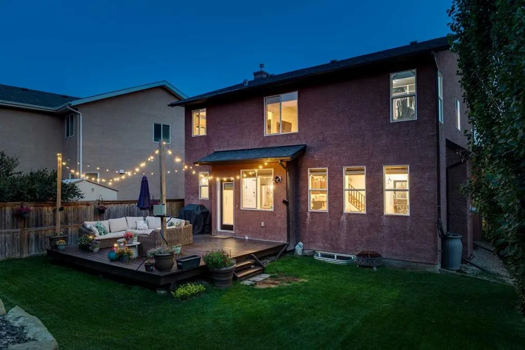 107 Aspen Stone Crescent SW