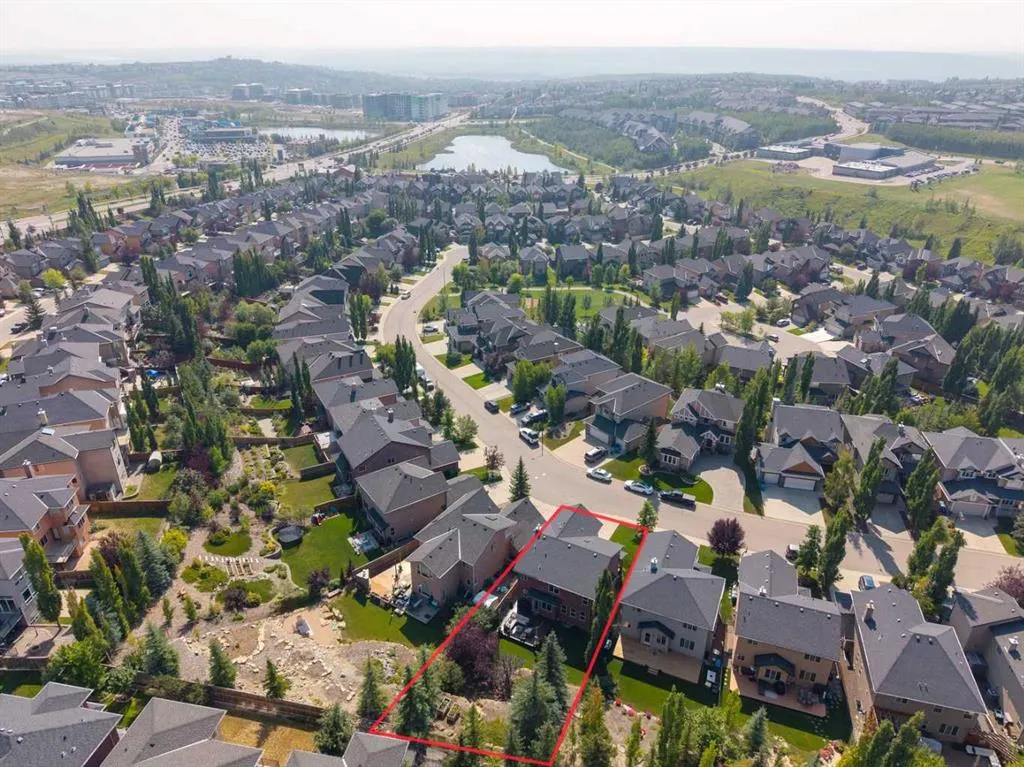 107 Aspen Stone Crescent SW