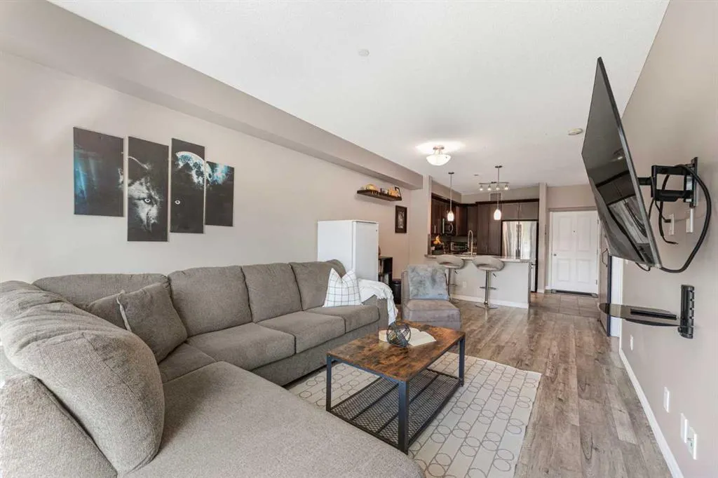 4 Kingsland Close SE, #3207