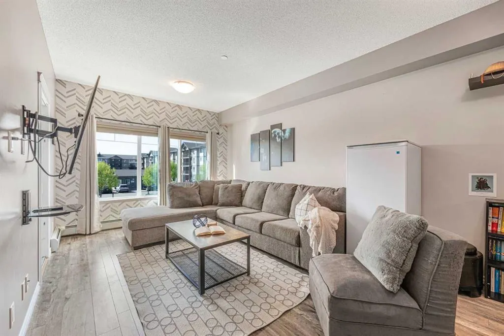 4 Kingsland Close SE, #3207