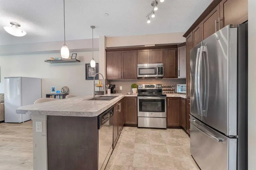 4 Kingsland Close SE, #3207