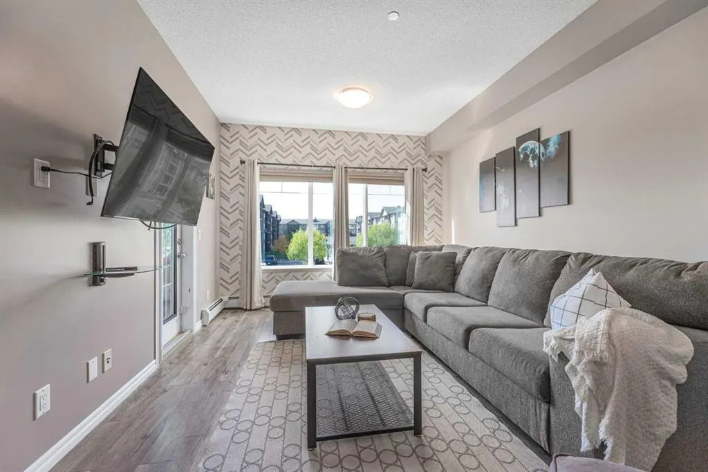 4 Kingsland Close SE, #3207