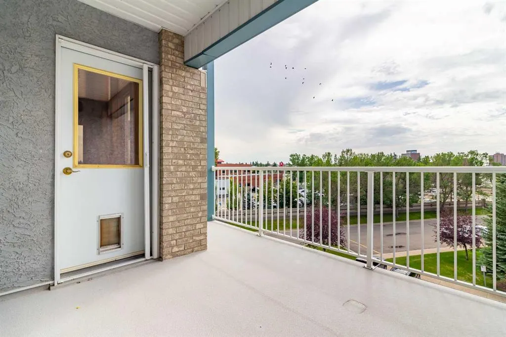 75 1 Avenue S, #428