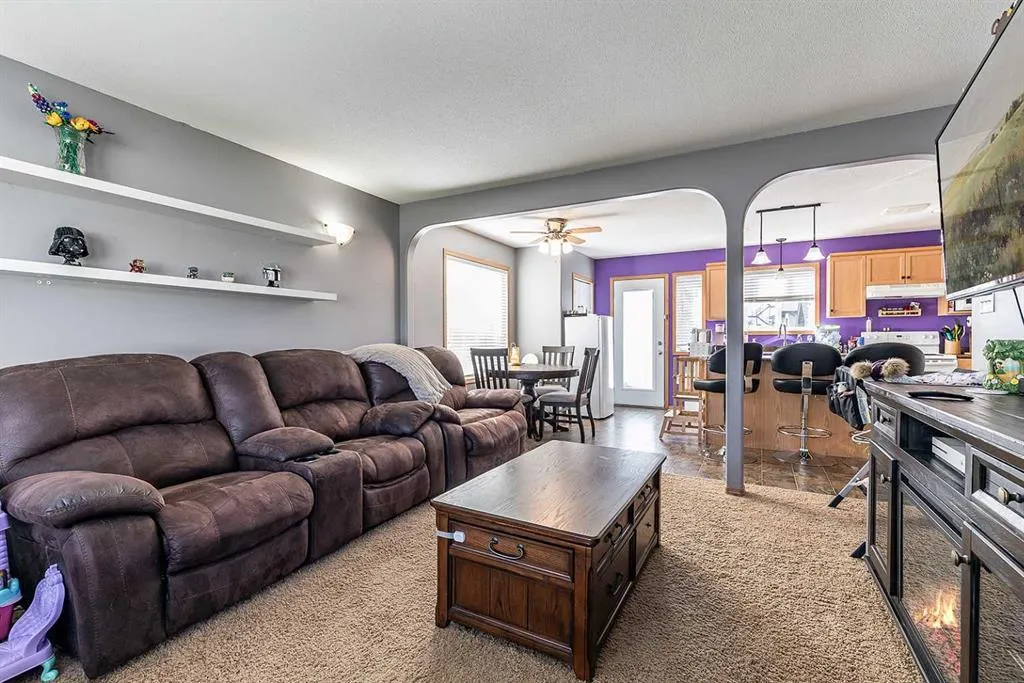 115 3 Street NE, #1