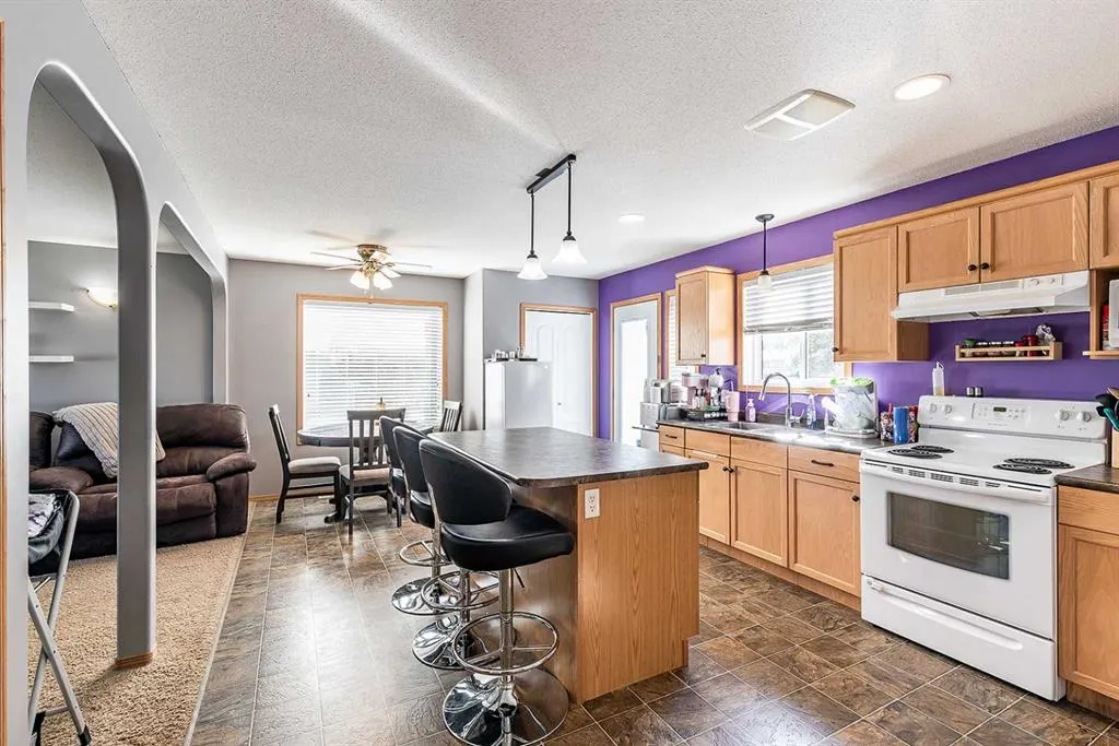 115 3 Street NE, #1