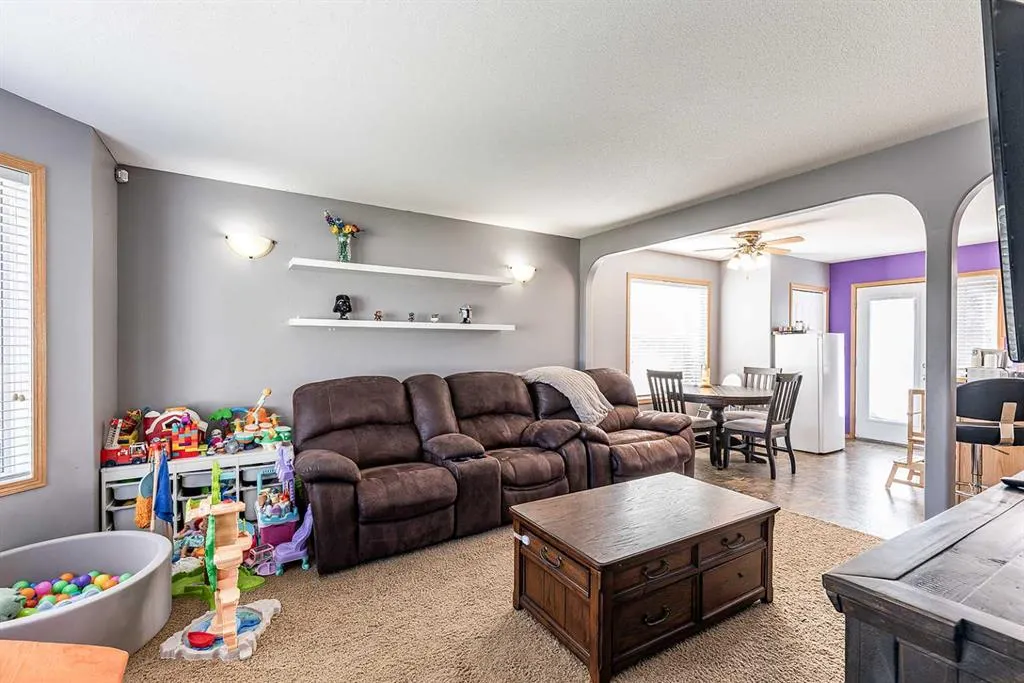 115 3 Street NE, #1