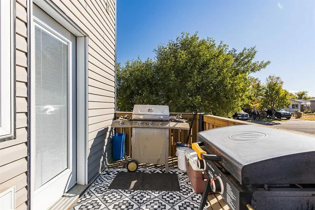 115 3 Street NE, #1