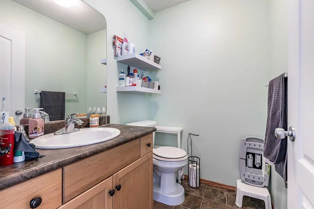 115 3 Street NE, #1