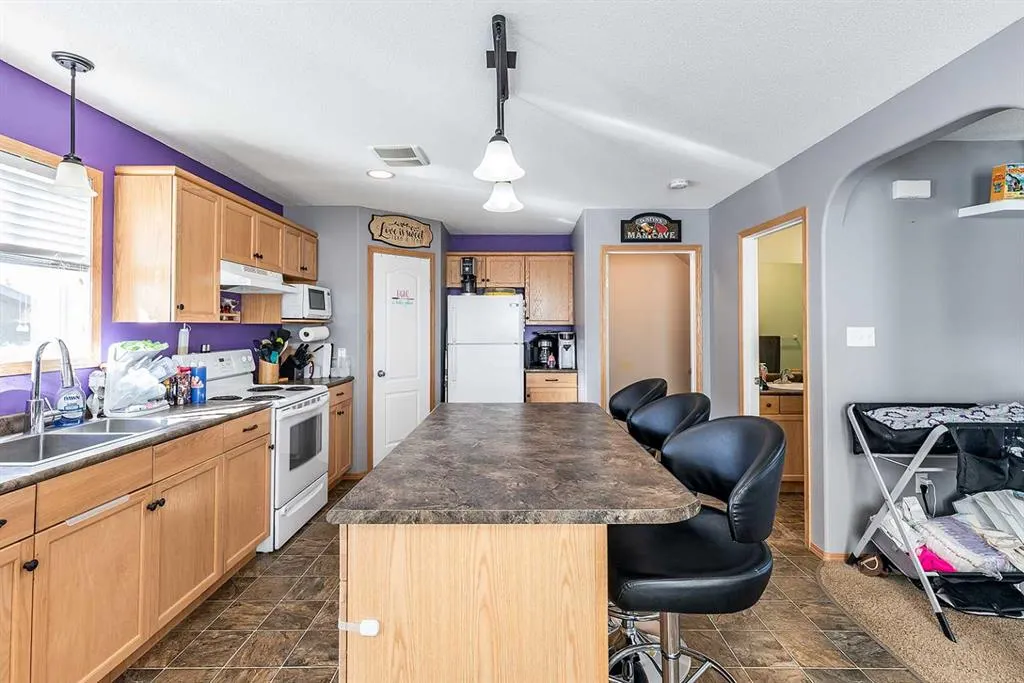 115 3 Street NE, #1