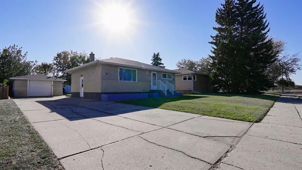 51 Connaught Drive SW