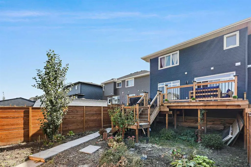340 Lawthorn Way SE