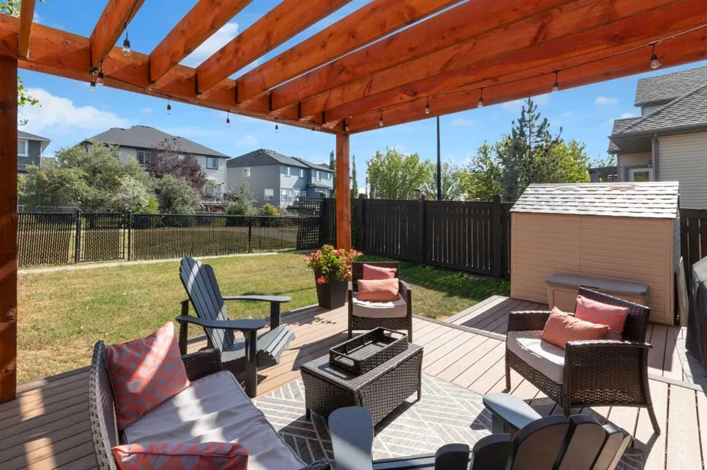 230 Evanscreek Court NW