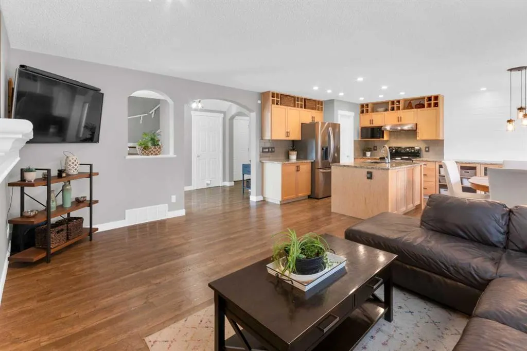 230 Evanscreek Court NW