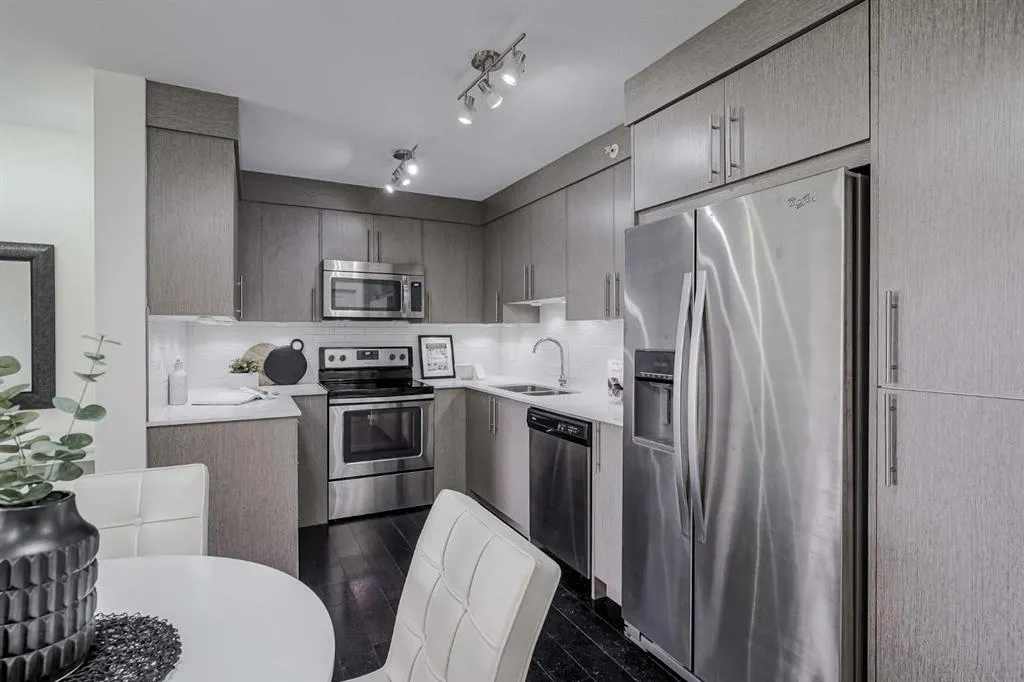 302 Skyview Ranch Drive NE, #7404