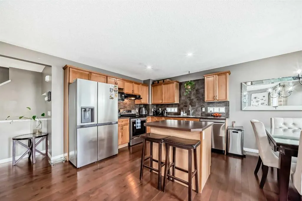 127 Covepark Green NE