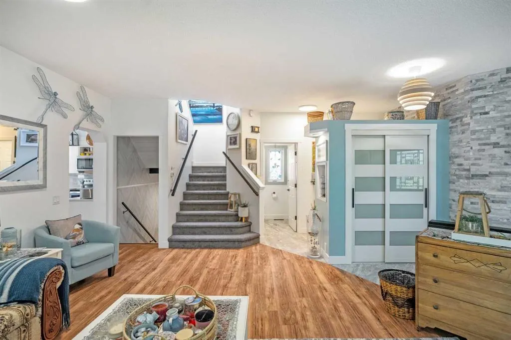 258 Chaparral Court SE