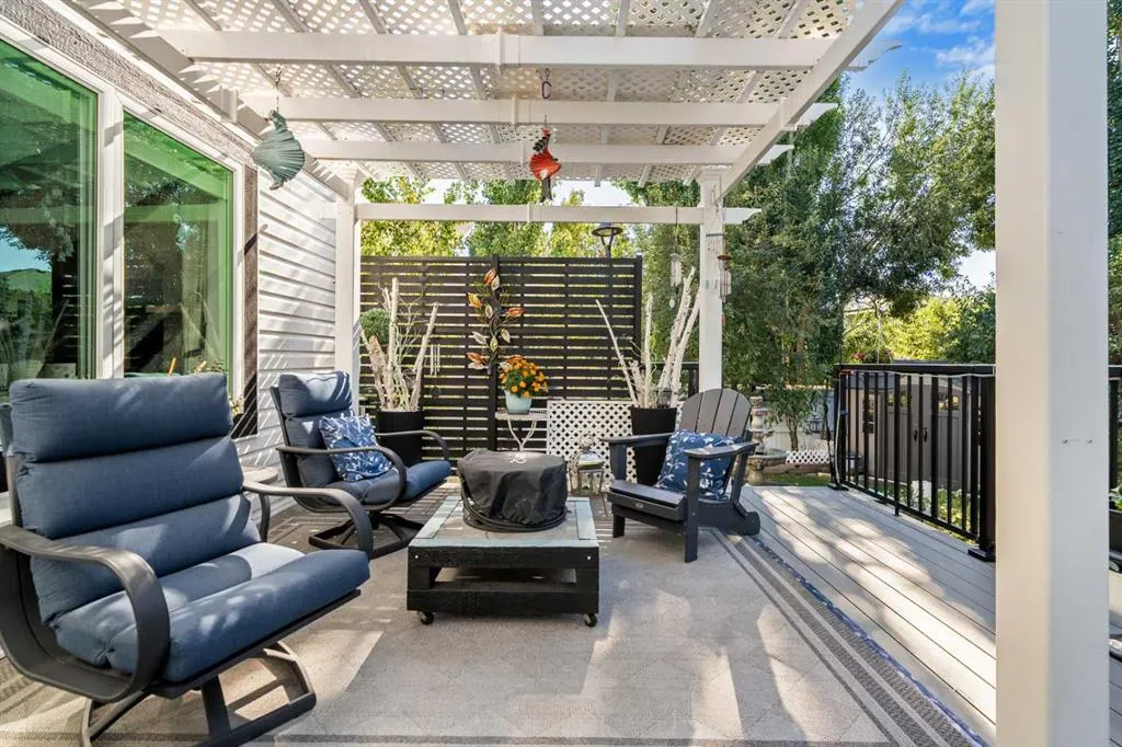258 Chaparral Court SE