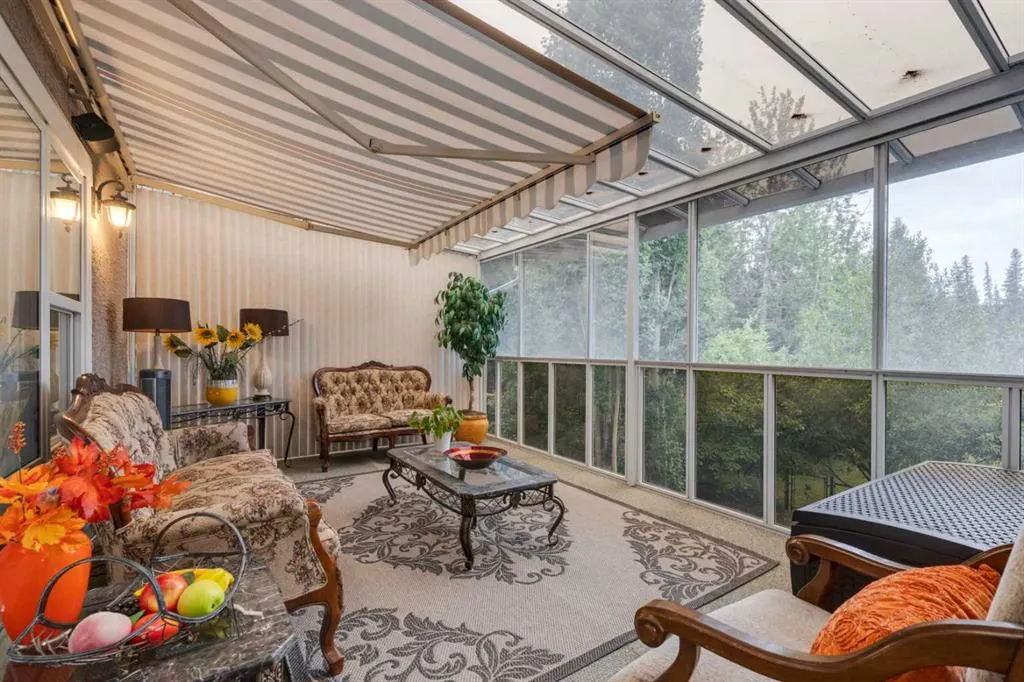 142 Discovery Ridge Boulevard SW
