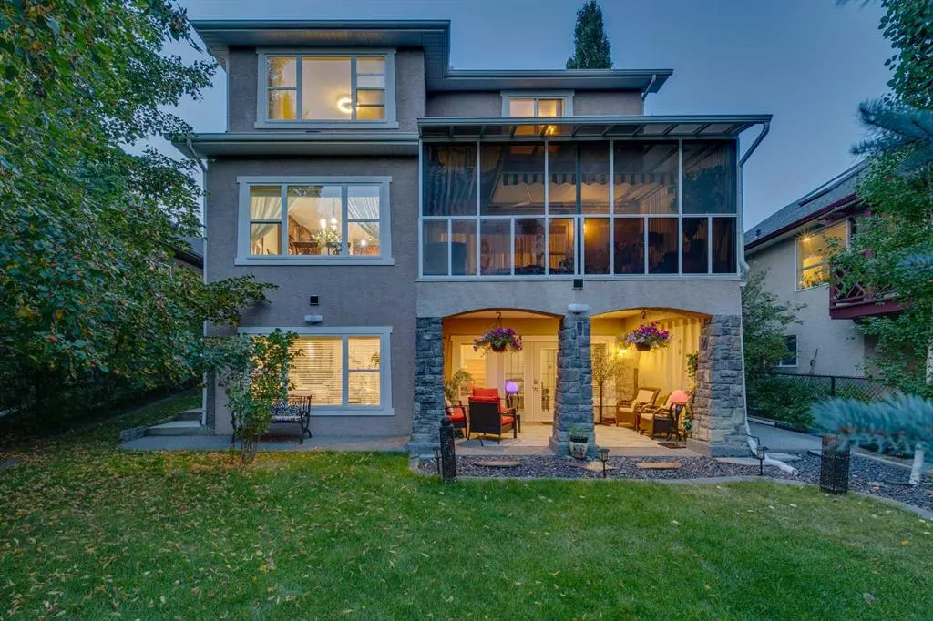 142 Discovery Ridge Boulevard SW