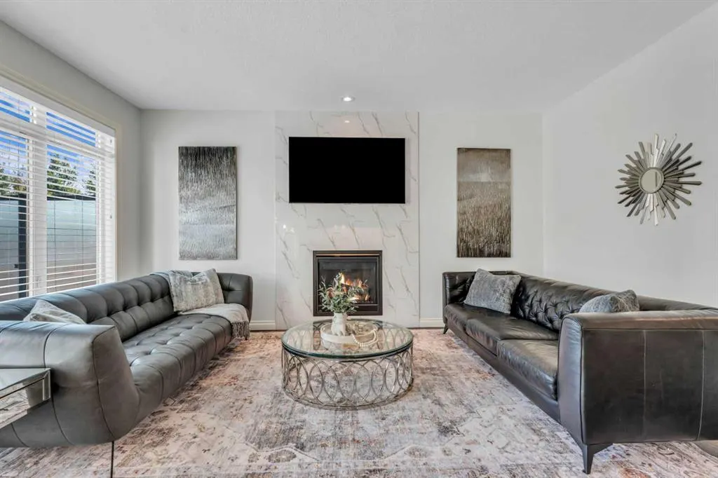 311 Tremblant Heights SW