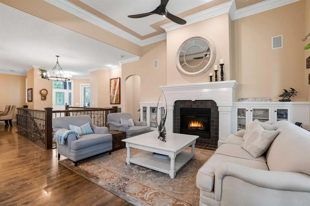 134 Discovery Ridge Boulevard SW