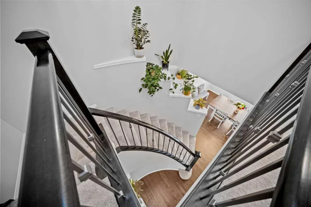 17 Auburn Crest Green SE