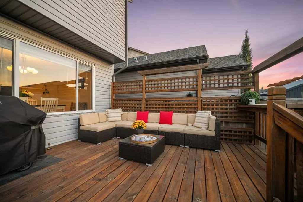 17 Auburn Crest Green SE