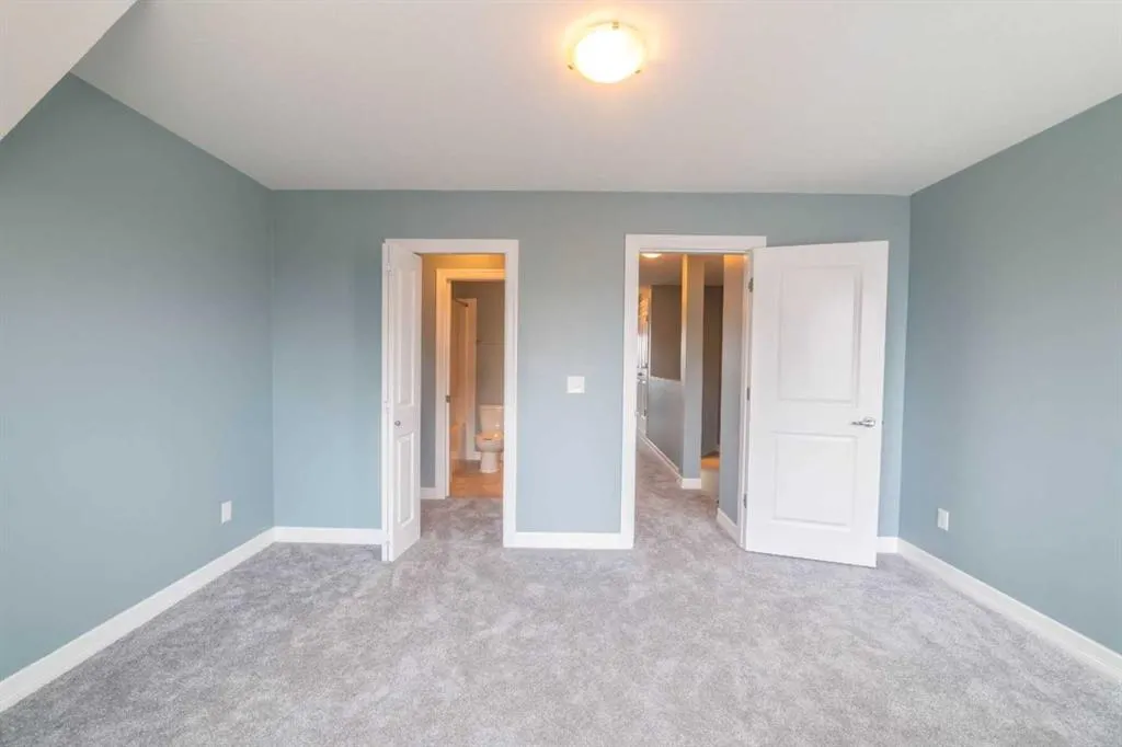 121 Copperpond Common SE, #1218