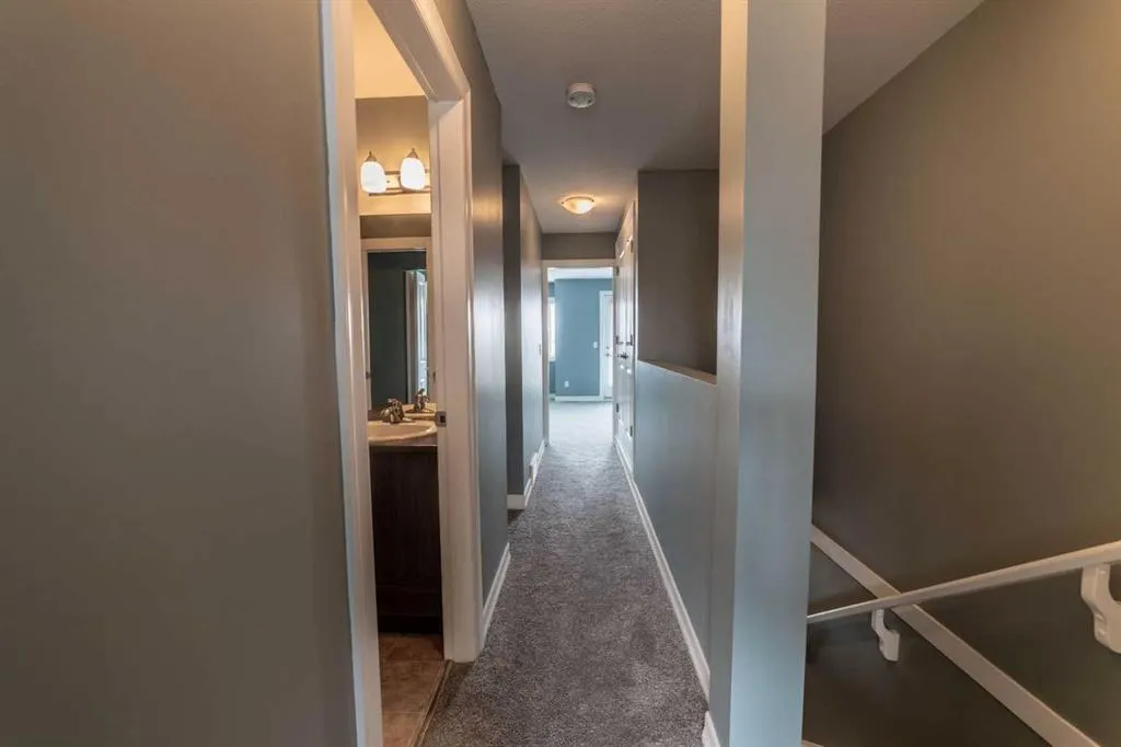 121 Copperpond Common SE, #1218