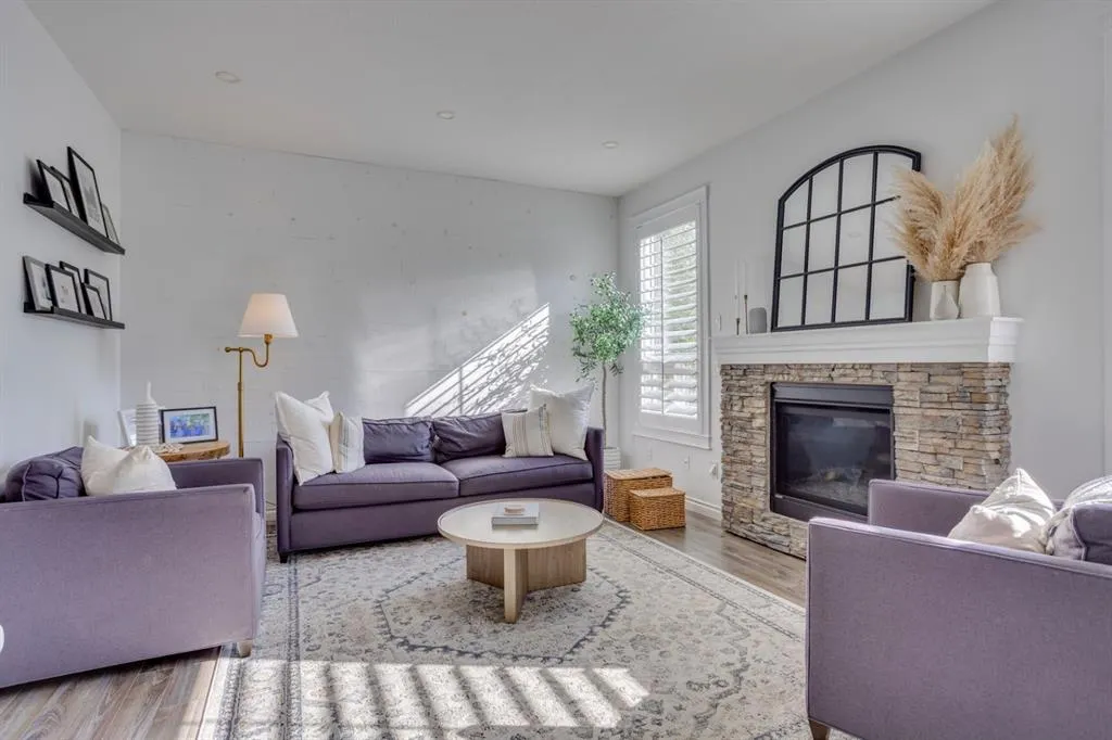 204 Dafoe Way