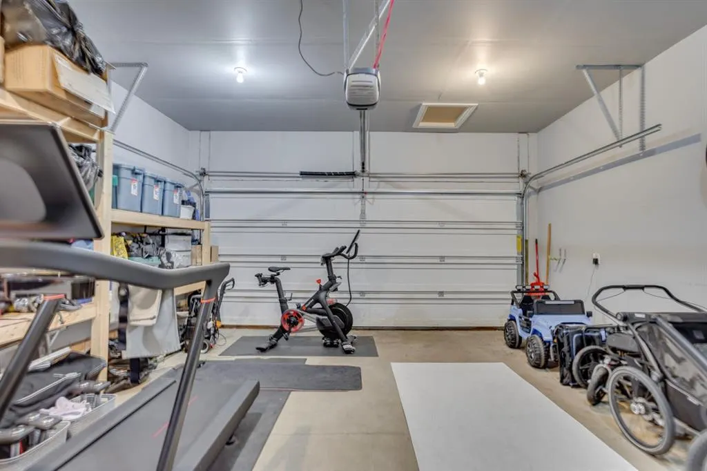 204 Dafoe Way