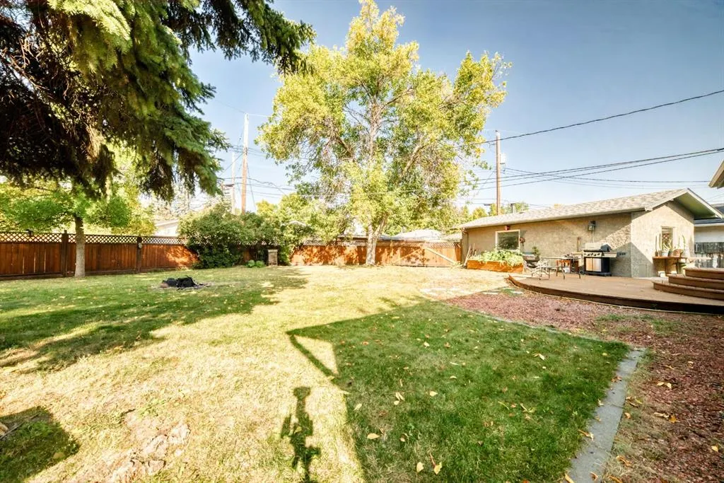 2443 Fir Drive SE