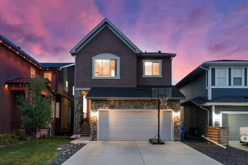 13 Cranbrook Cove SE